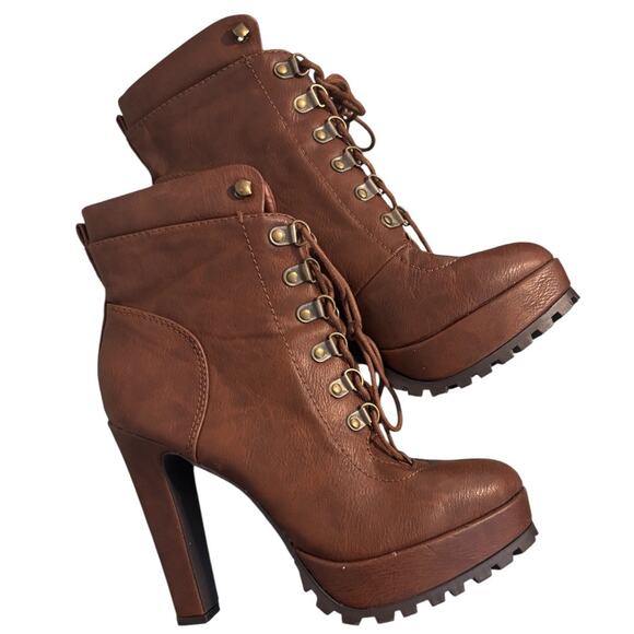 JustFab Brown Lace-Up Heeled Boots Lug Sole Platform Combat Style Size 7 - Picture 1 of 5